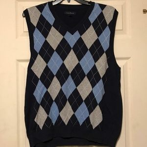 Club Room Sweater Vest; blue and gray argyle; sz L